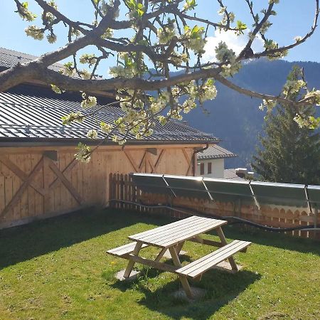 App. Monte Pore - Agriturismo La Majon Colle Santa Lucia Buitenkant foto
