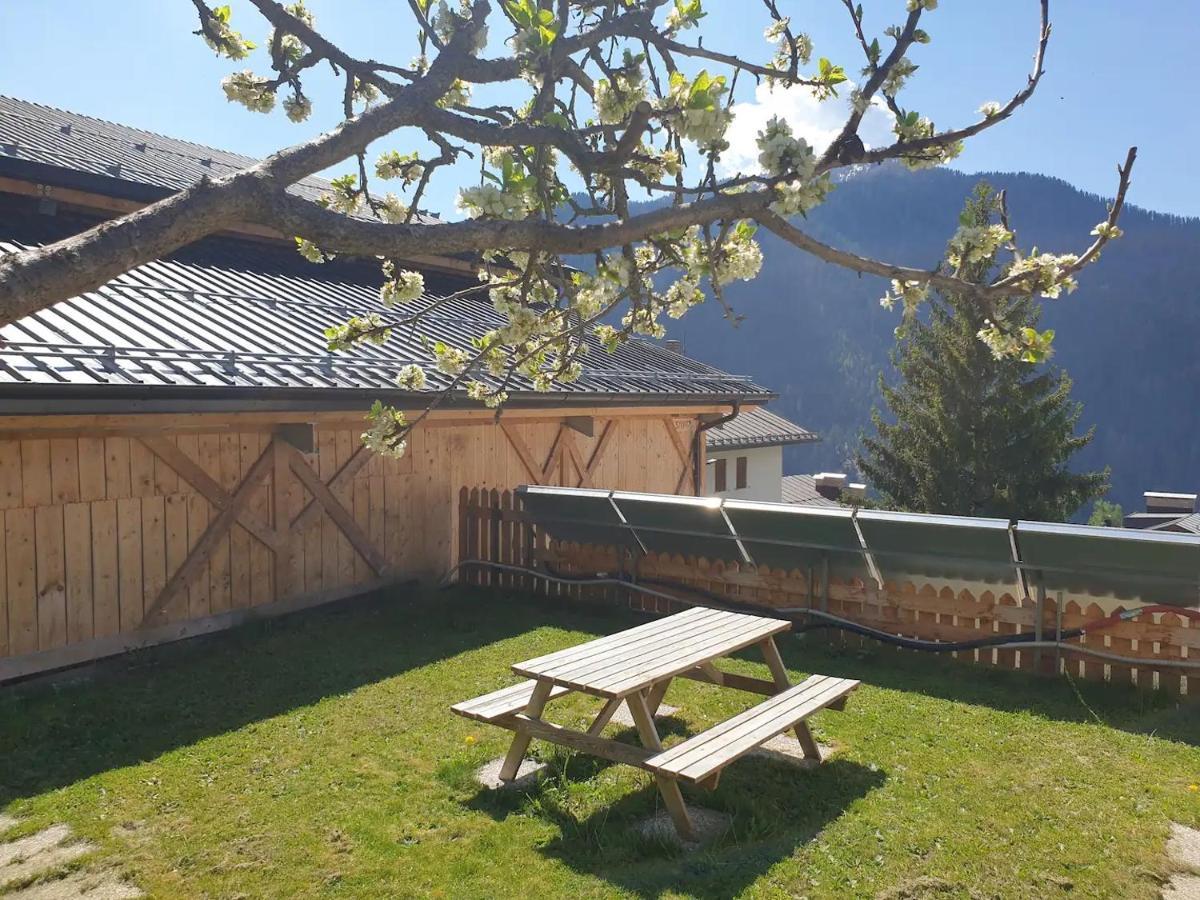 App. Monte Pore - Agriturismo La Majon Colle Santa Lucia Buitenkant foto