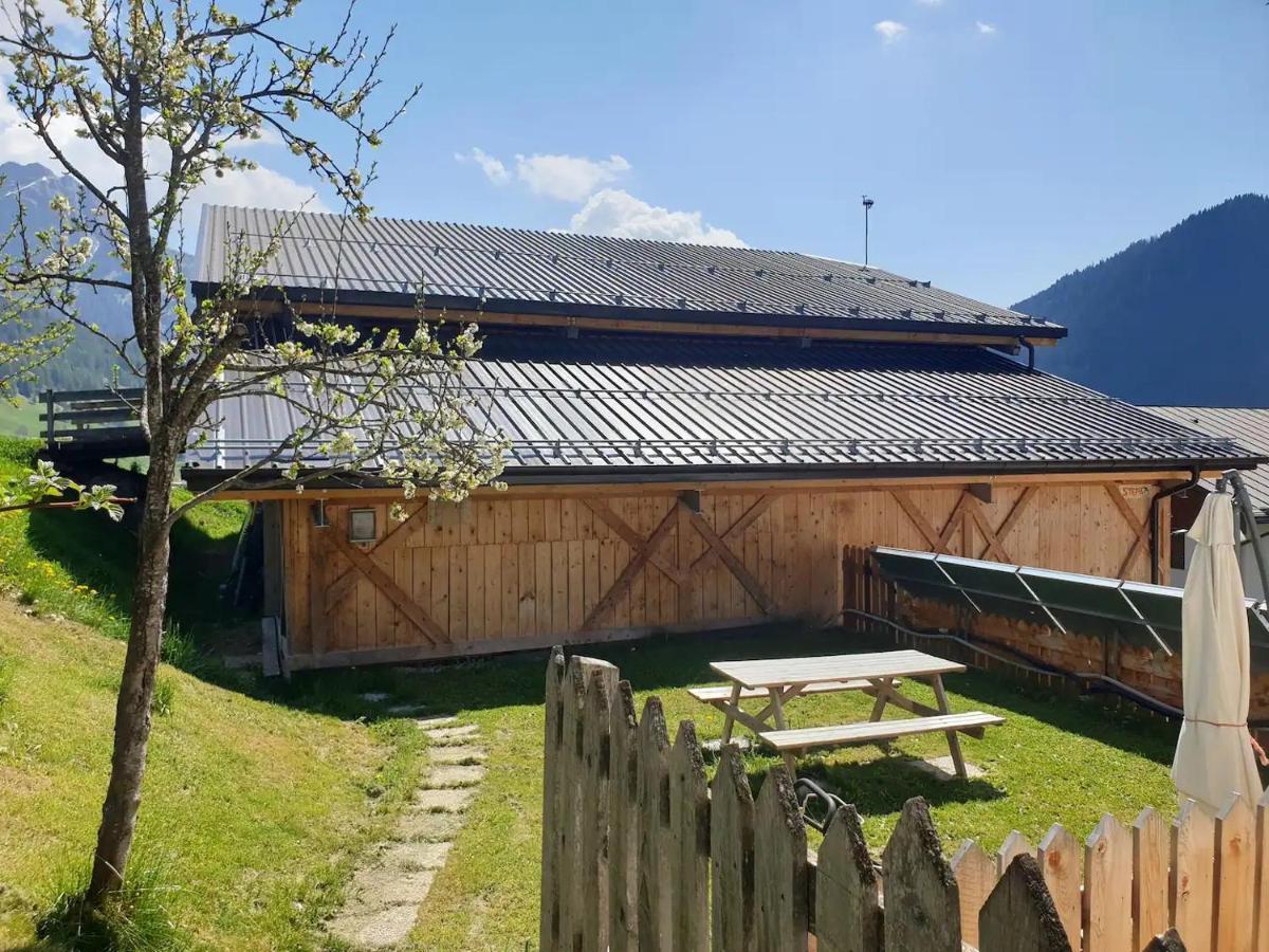App. Monte Pore - Agriturismo La Majon Colle Santa Lucia Buitenkant foto